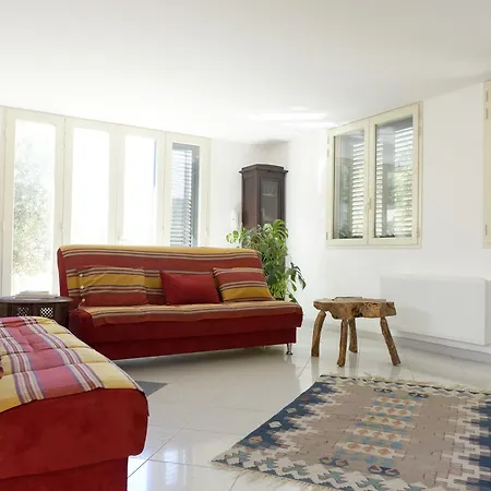 Bed & Breakfast The Aia 3*